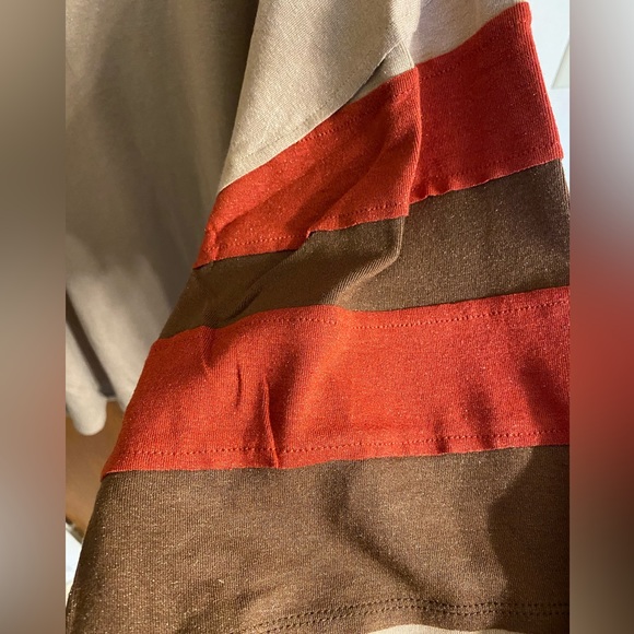 Beautiful long sleeve NWT Cotton Bleu tee, color is Mocha Combo, size 2X - Picture 9 of 16